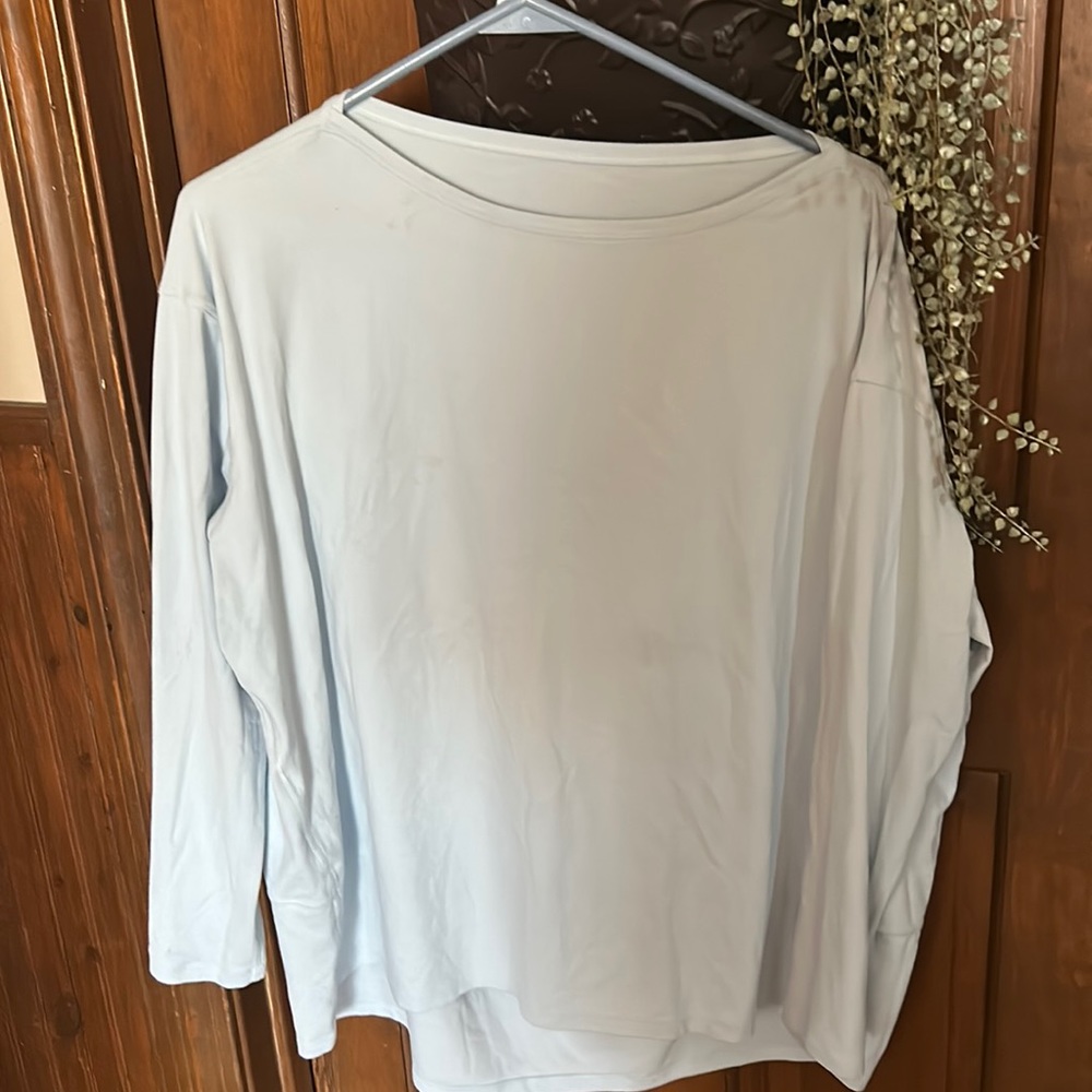 Long sleeve, Lululemon baby blue size large, never worn